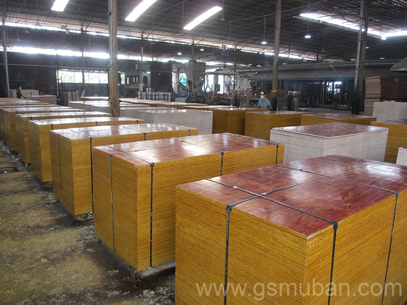 紅板多少錢一塊?哪種木質(zhì)建筑紅板性價(jià)比高 紅板多少錢一塊?哪種木質(zhì)建筑紅板性價(jià)比高