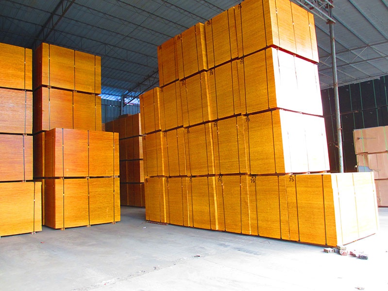 紅板和黑板的區(qū)別?厚度方面大不一樣 紅板和黑板的區(qū)別?厚度方面大不一樣